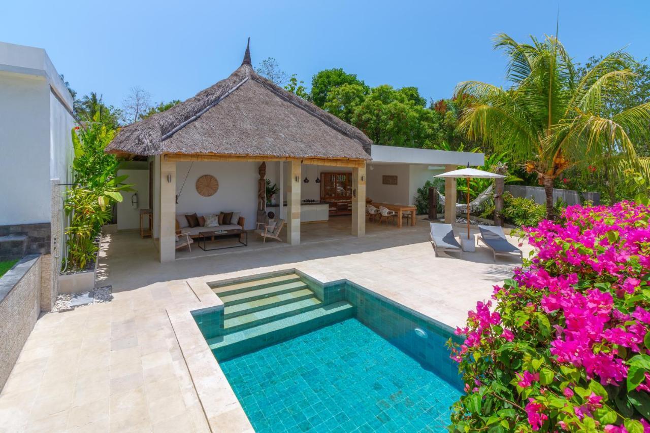Villa Rasa Senang, With Private Cook And Pool 卡朗阿森 外观 照片