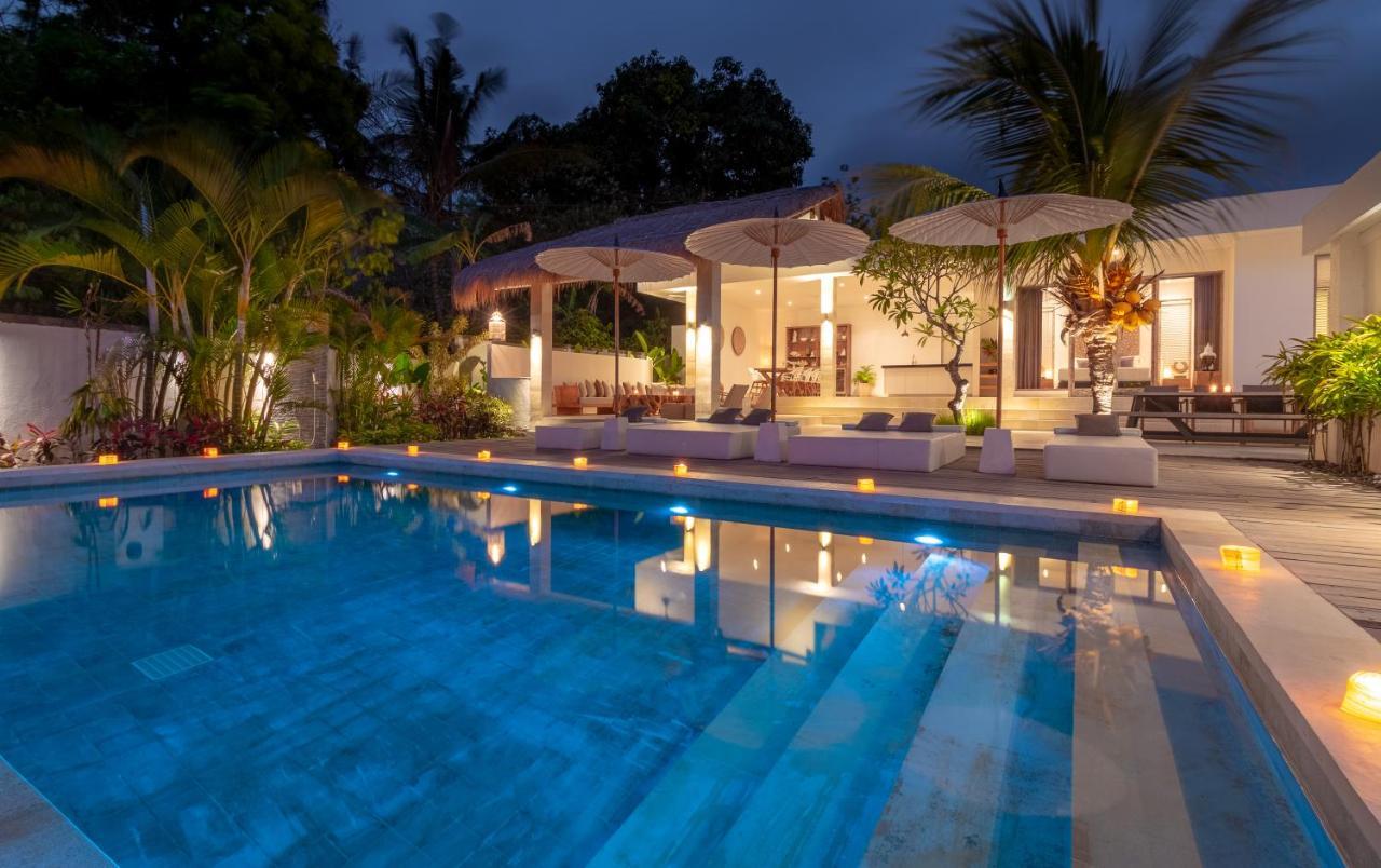 Villa Rasa Senang, With Private Cook And Pool 卡朗阿森 外观 照片
